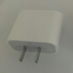 APPLE USB-C 20W POWER ADAPTER