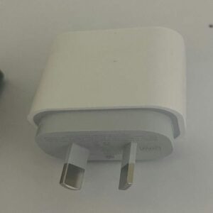 APPLE USB-C 20W POWER ADAPTER
